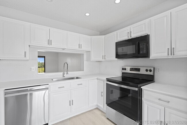 Photo - 350 Club Cir Unit 208