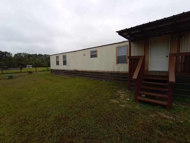 Building Photo - Home in Lowndes County