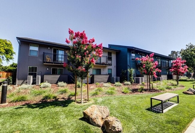 Photo - The Landmark