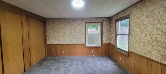 38 Earlmoor Blvd