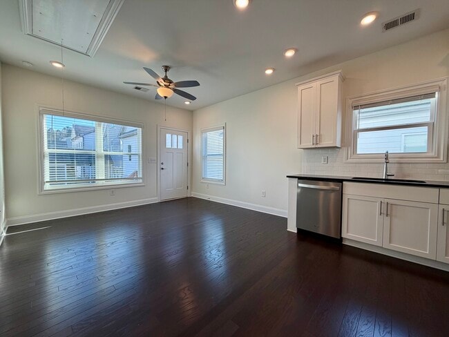 Photo - 1747 Stone Hedge Dr NW Unit Apt B