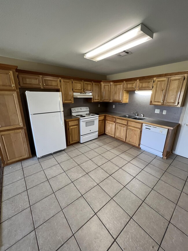 Photo - 1504 N Vintage Ln