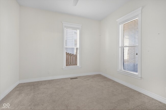 Photo - 916 Dawson St