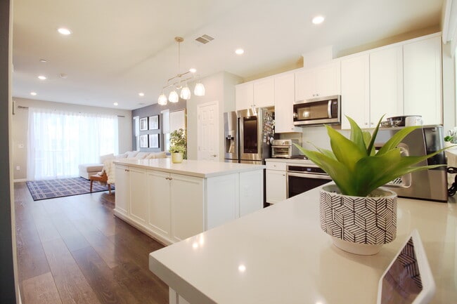 Photo - 164 Agustin Narvaez St