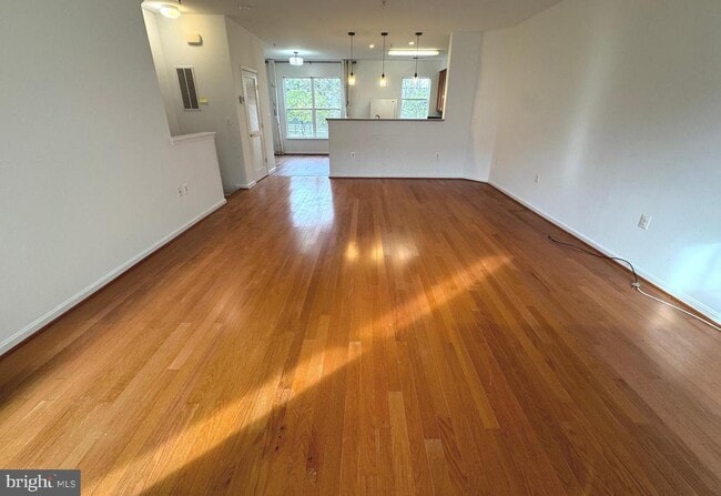 Photo - 108 Moore Dr