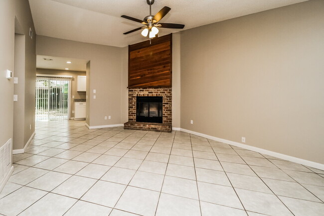 3762 Peaceful Pl