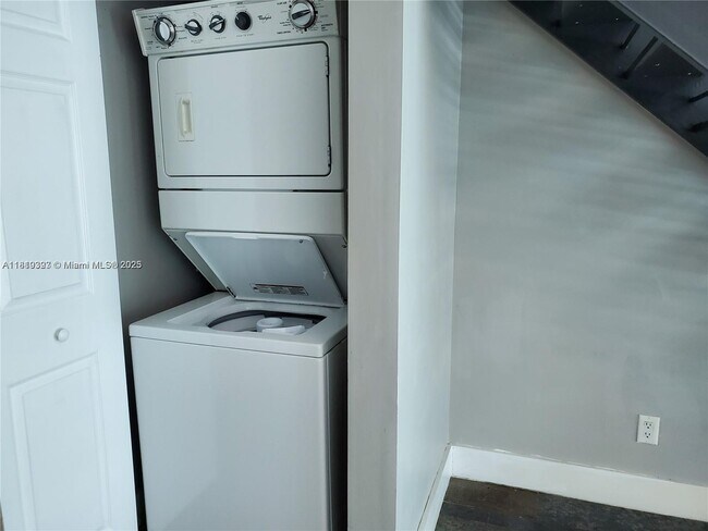 Photo - 60 SW 13th St Unit 2022
