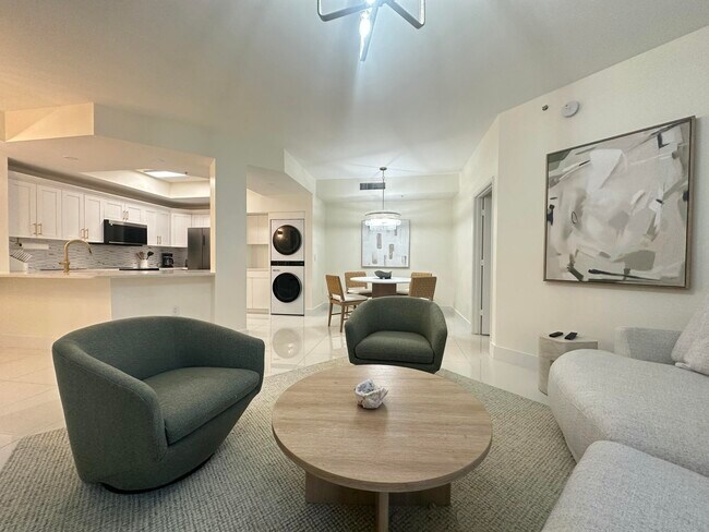 Photo - 630 S Sapodilla Ave Unidad 110