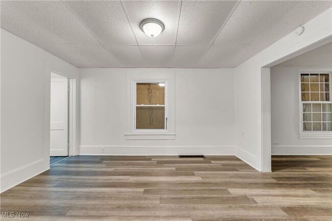 Photo - 3204 W 71st St