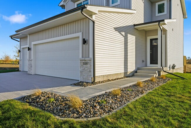 Photo - 526 43rd St SW