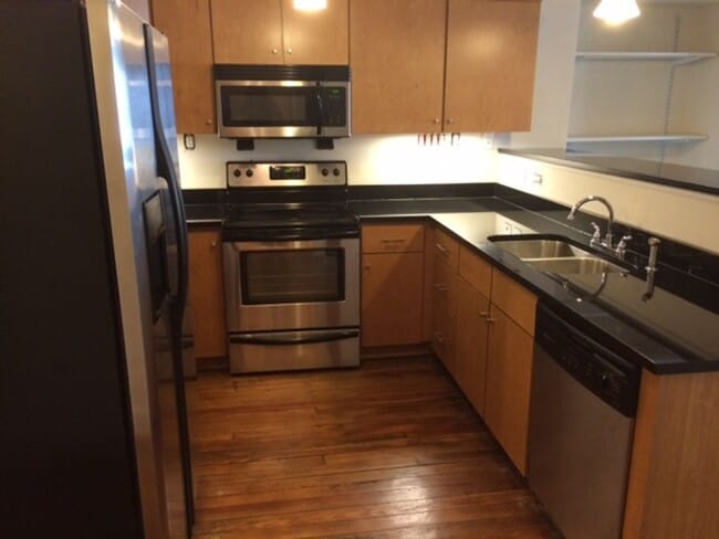 Photo - Montgomery Square Apartments