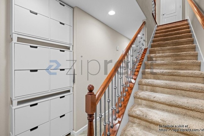 Photo - 137 Burbank St