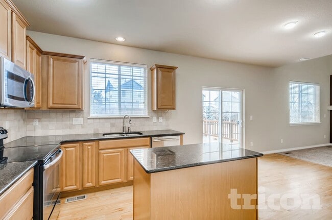 Photo - 161 N Newbern Way
