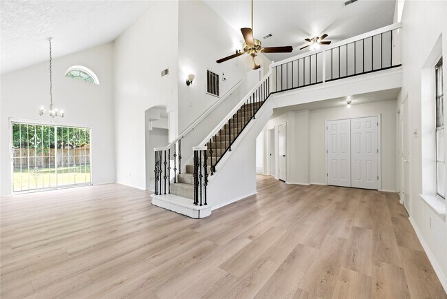 7526 Gulfbriar Pl
