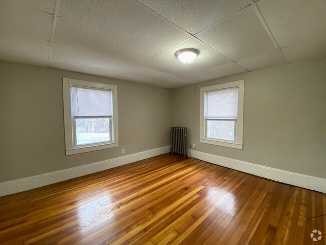 Building Photo - 41-43 Belmont Ave Unit #41 - Second Floor Rental