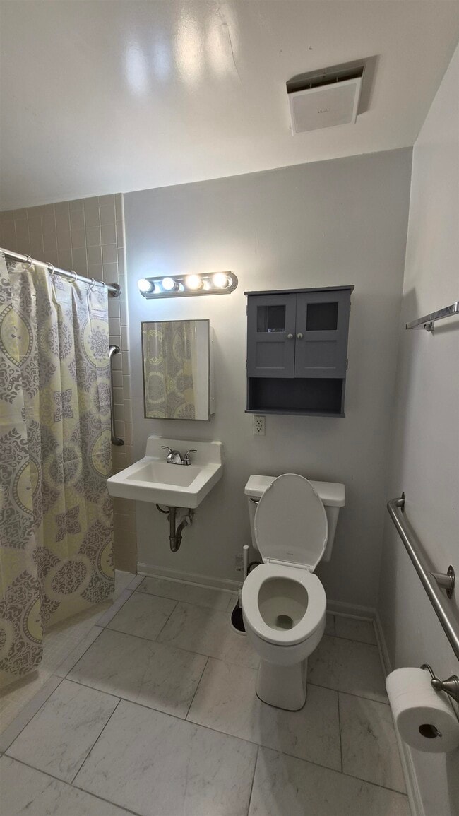 Photo - 329 Mabry St