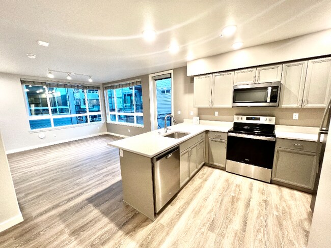 Photo - 2330 Yakima Ct Unit C201