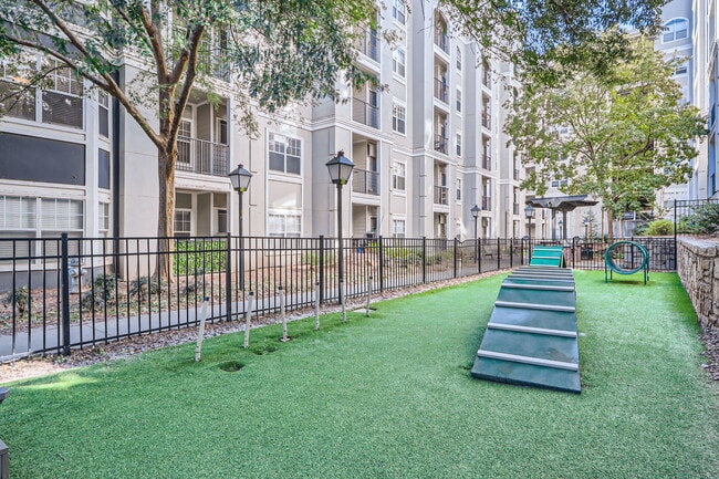 Photo - Crest at Midtown