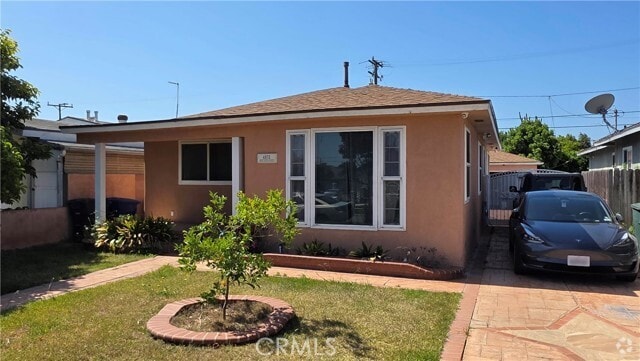Building Photo - 4870 W 130th St Rental