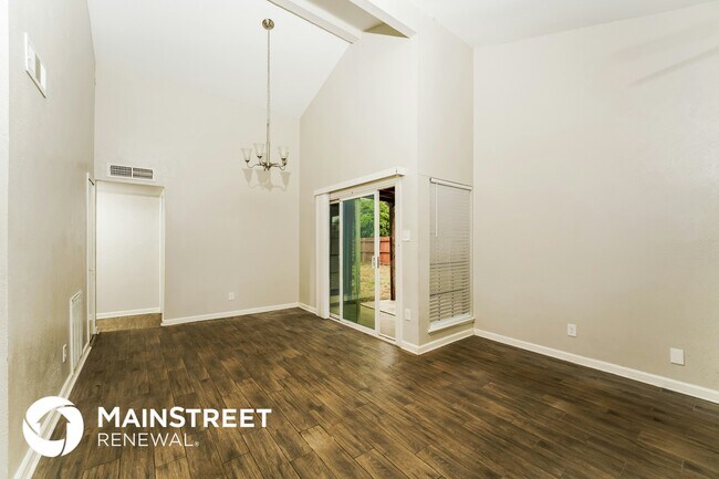 Photo - 4248 Driscoll Dr