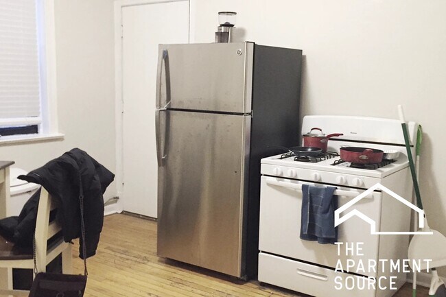 Photo - 917 W Waveland Ave Unit 2C