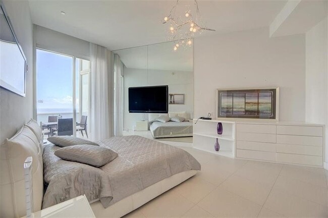 Photo - 15901 Collins Ave Unit Ph4303