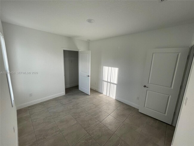 Photo - 270 SW Tulip Blvd Unit 1