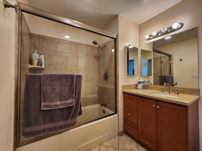 Photo - 13941 Sherman Way Unit 207