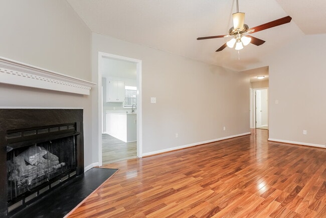 Photo - 1461 Smokey Mountain Dr