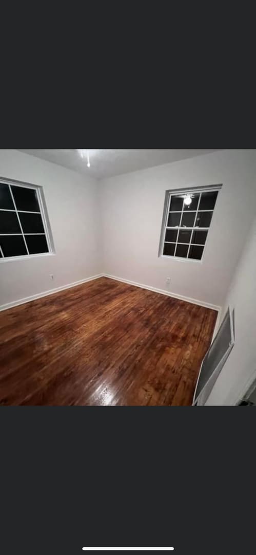 Building Photo - 903 7th Ave Unit 903 A 7th Ave