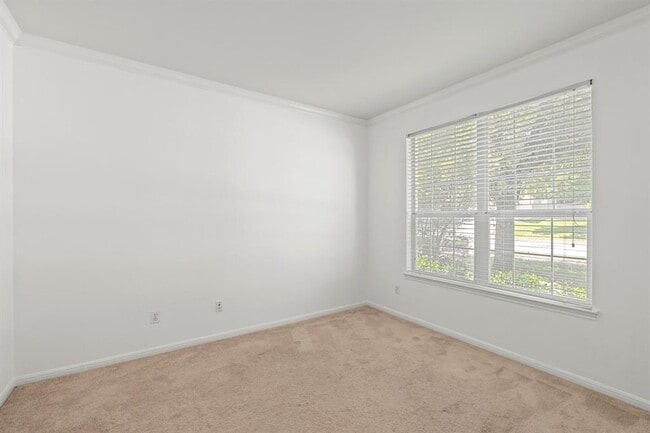 Photo - 16304 Fincastle Dr
