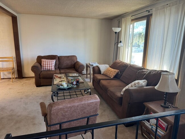 Photo - 624 E Milky Way Dr