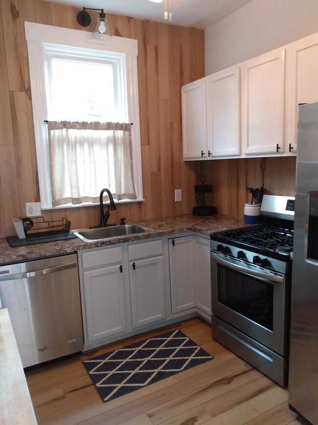 Building Photo - 26 Kessler Pl Rental