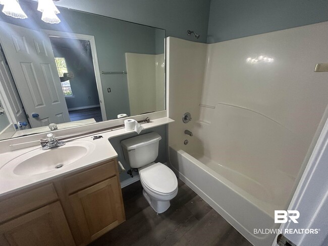Photo - 29595 Canal Rd