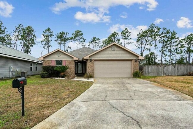 Building Photo - Pensacola - Weatherstone - 4 bedroom, 2 bathroom