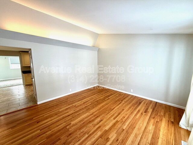 Photo - 12 Queensbrook Pl