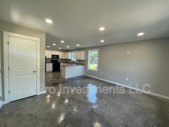 Photo - 1128 Slaters Creek Rd Unit A