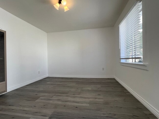 Photo - 720 N Guadalupe Ave Unit 4