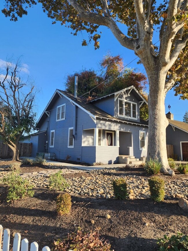 Photo - 4 Bedroom 2 Bathroom Located In Turlock wi...