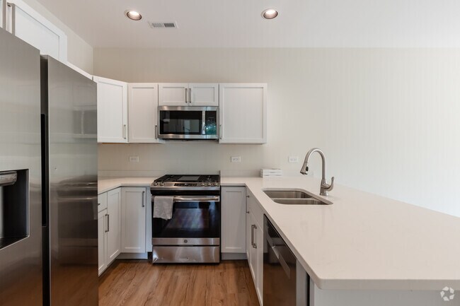 3BR, 2BA - 1,300SF - Kitchen