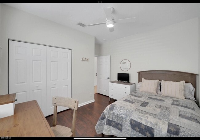 Photo - 4 br, 2.5 bath House - 7922 Monarch Ct