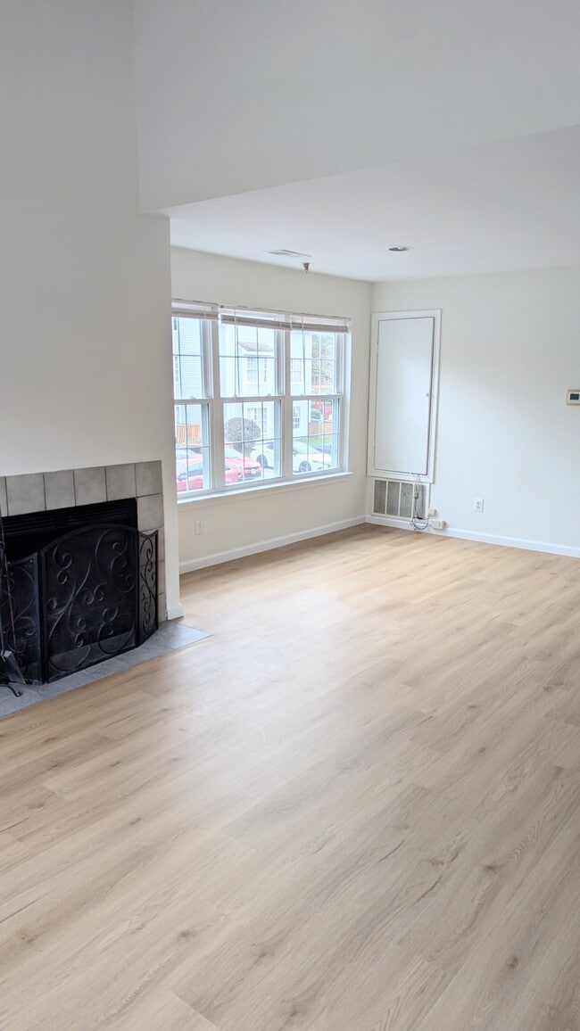 Living Room with Lots of Natural Light - 9901 Boysenberry Way Unit 237