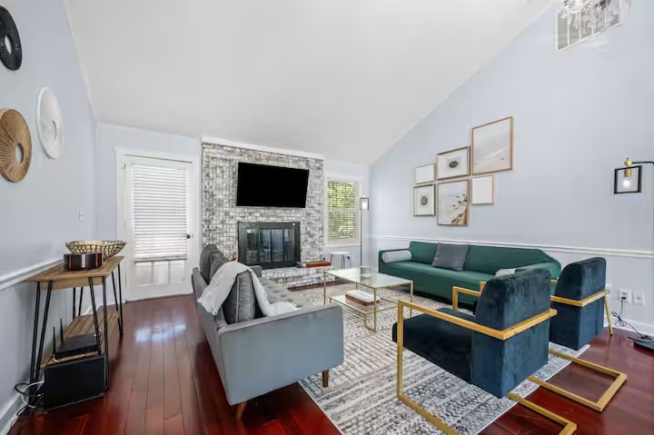 Room in House on Greg Dr SW - Room in House on Greg Dr SW