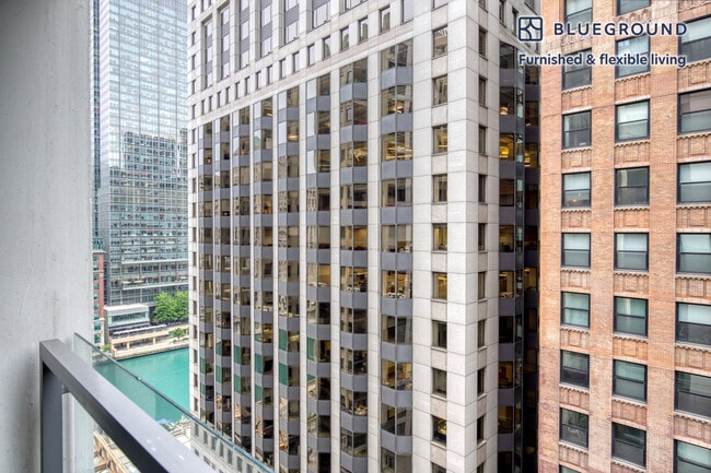 Photo - 210 N Wells St Unit SI FL15-ID696