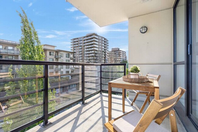 Photo - 124 W 1st St Unit ID1051810P