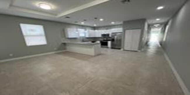 Photo - 227 N E St
