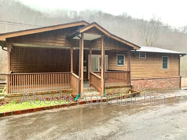 Building Photo - 1233 Collins Hwy Unit 2 Rental