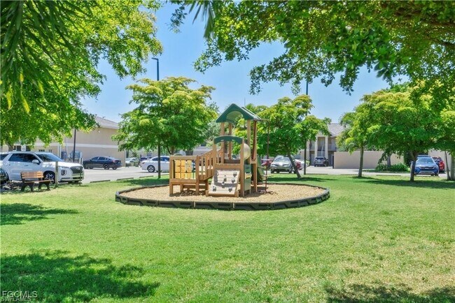 Photo - 8423 Bernwood Cove Loop Unit 403