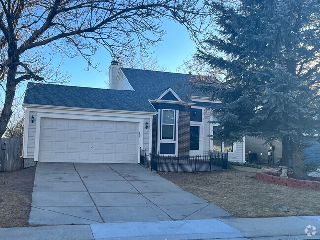 Building Photo - 3 Bed/2 Bath with Fantastic Mountain Views... Rental