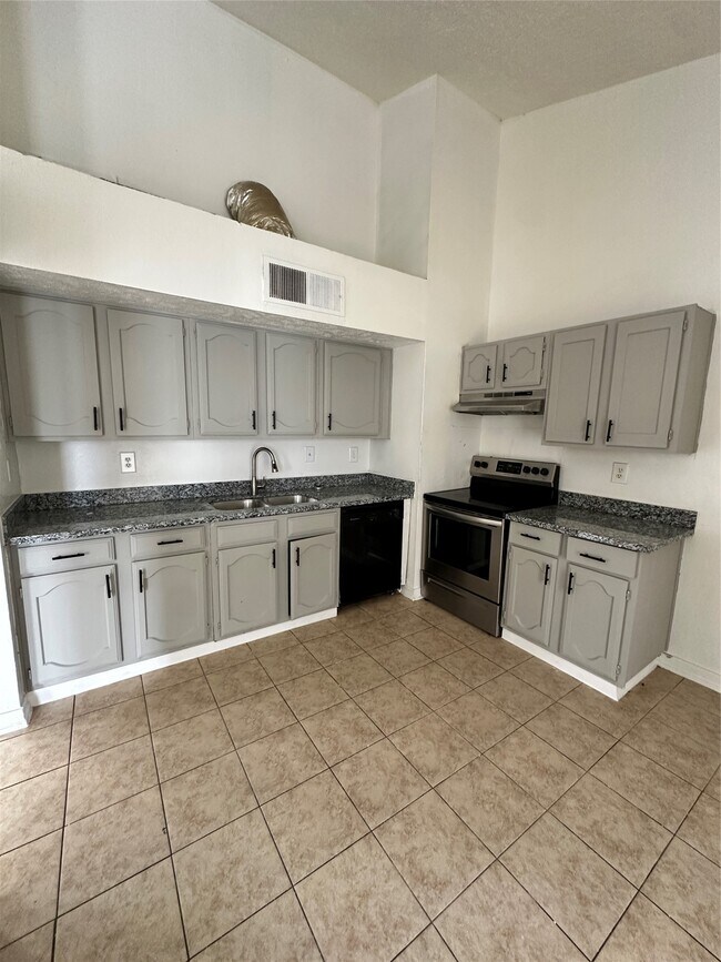 Photo - 14214 Flair Dr